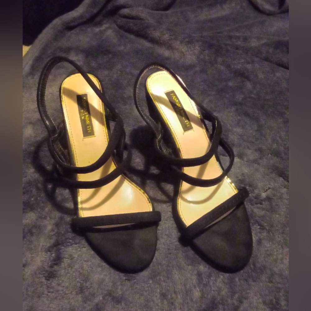 FANG KENNETH BLACK SANDAL HEELS